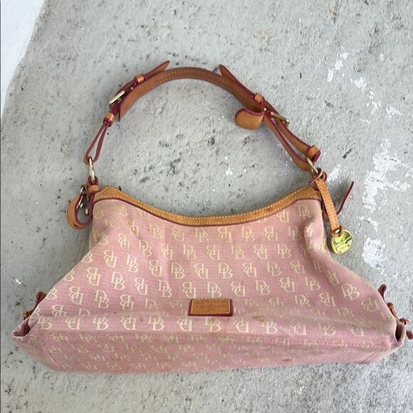 Dooney & Burke shoulder bag - Picture 1 of 13